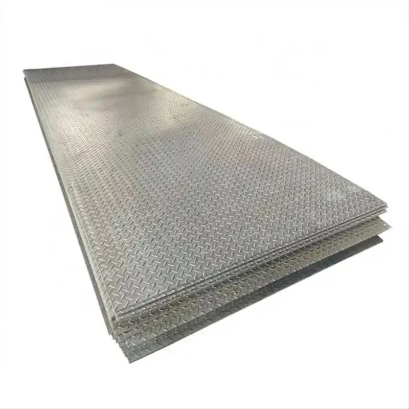 What is the difference between carbon steel plate and stainless steel plate?